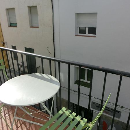 Rosesapparts Estudios & Parking Esterno foto